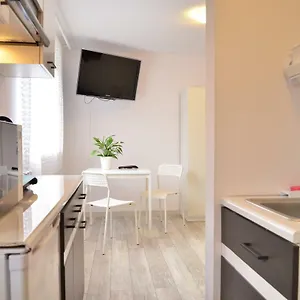  Apartament White